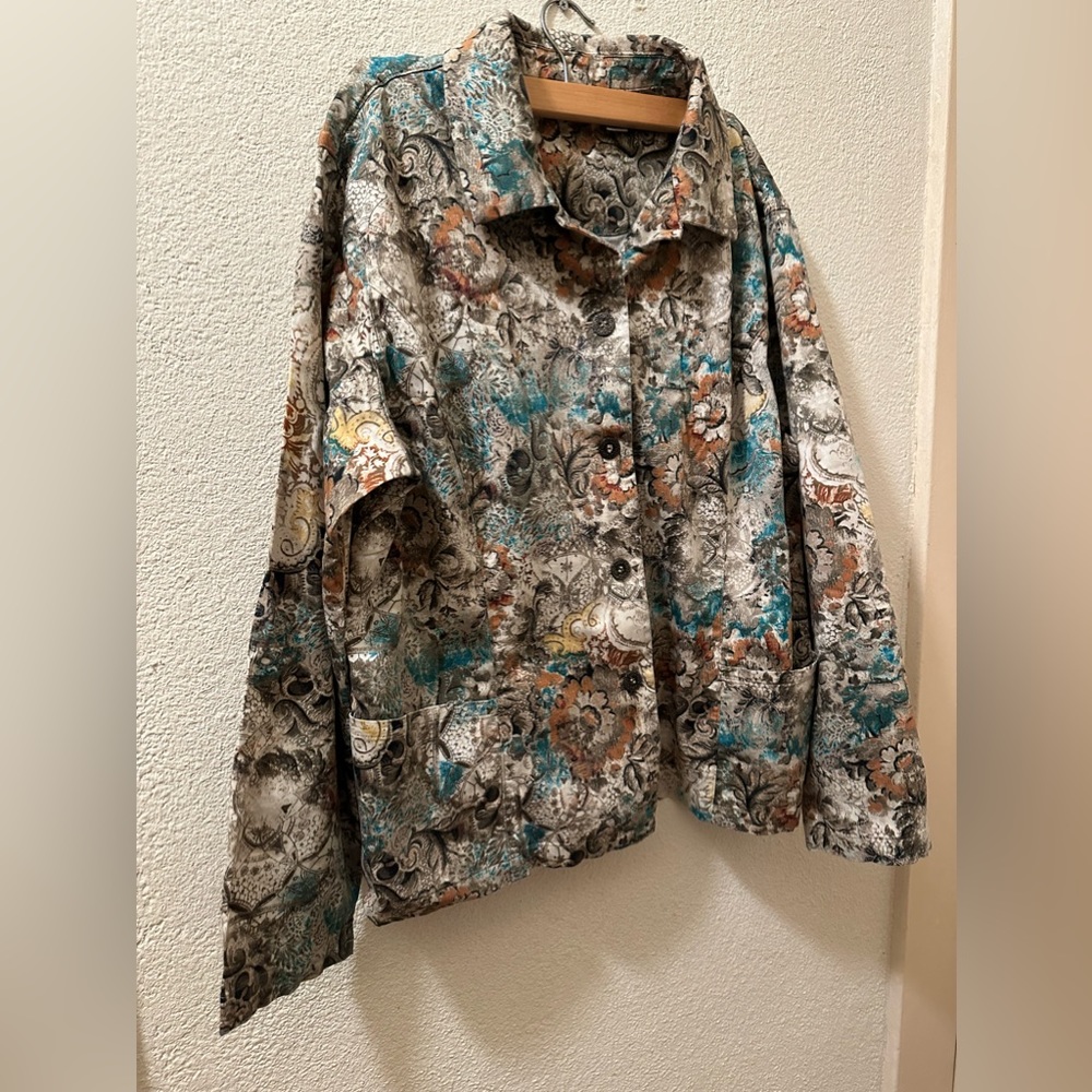 Chico’s Women’s Floral Tan/Blue/Orange  Midweight Jacket Size 3( XL/16)
